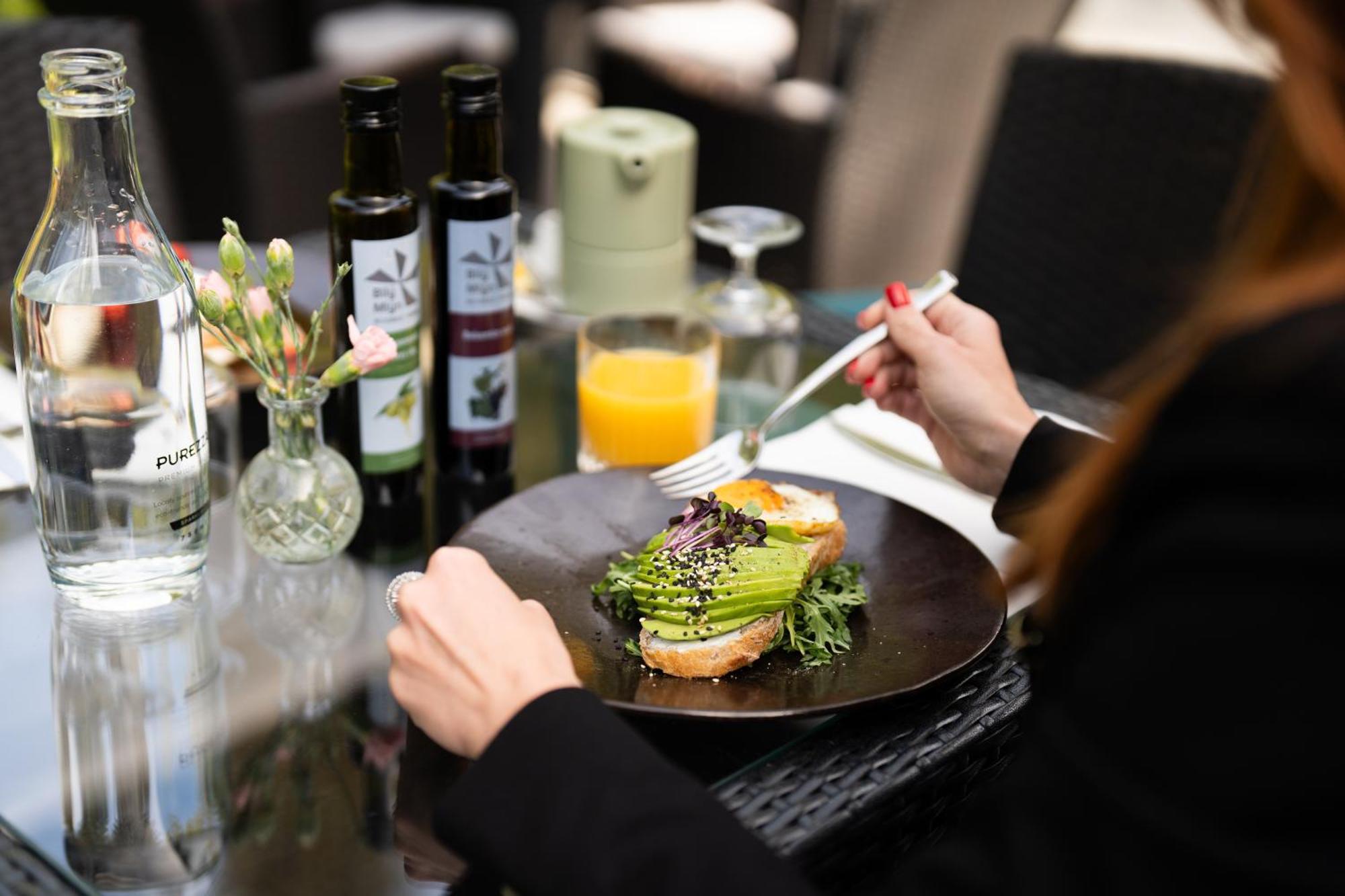 Penzion A Restaurace Bily Mlyn Liberec Esterno foto
