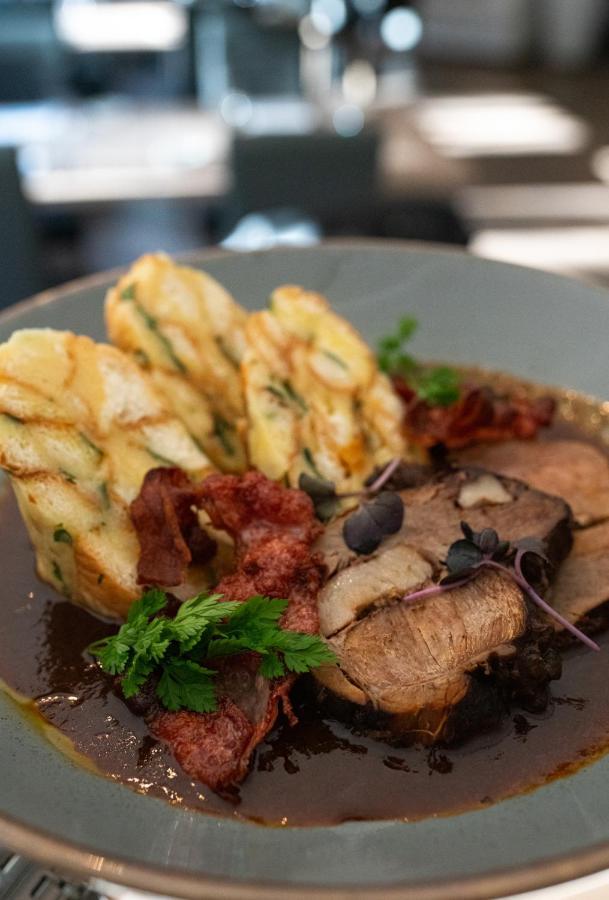 Penzion A Restaurace Bily Mlyn Liberec Esterno foto